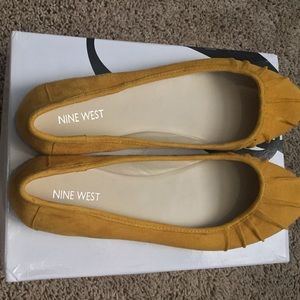 NEW/NEVER WORN Nine West Flats 10.5